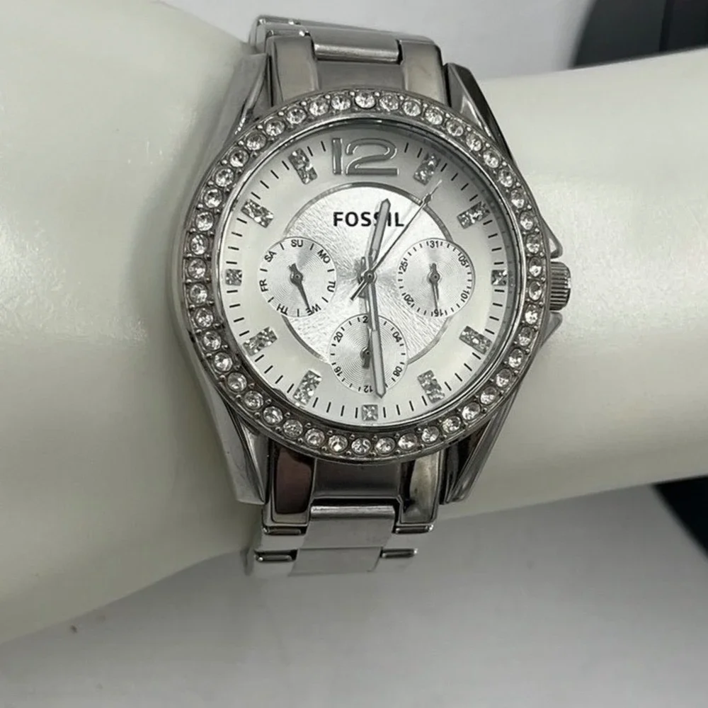 Fossil Riley Stainless Steel Watch model ES3202 *new battery